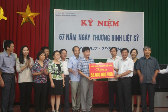 ການເຄື່ອນໄຫວຕ່າງໆເນື່ອງໃນໂອກາດ ສະເຫຼີມສະຫຼອງ 67 ປີແຫ່ງວັນທະຫານ ເສຍອົງຄະ, ນັກຮົບເສຍສະຫຼະຊີວິດເພື່ອຊາດ